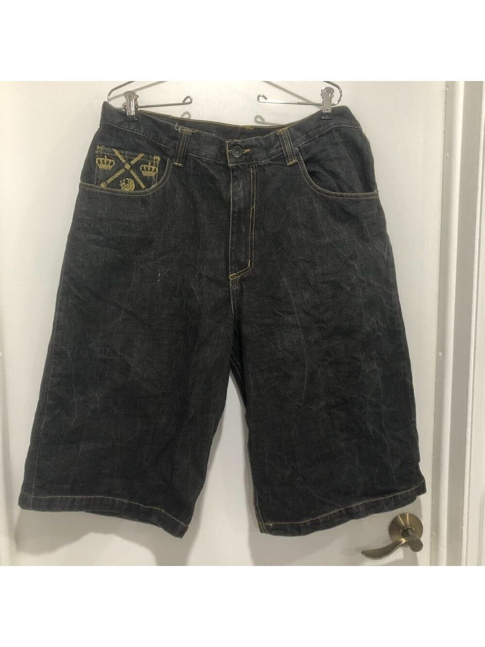 𝅺vintage Men's Johnny Blaze lion & crown jean shorts Size 38
